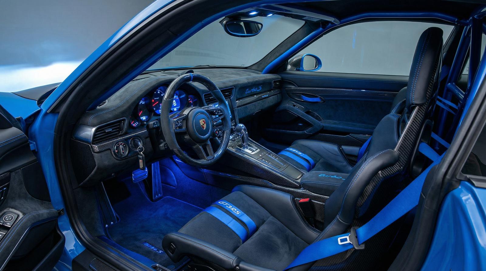 搜同网 - 保时捷911内饰改装视频教程详解